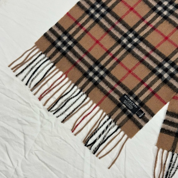 Burberry 100% Cashmere Nova Check Scarf L60” x W12” Made In England - Picture 2 of 6